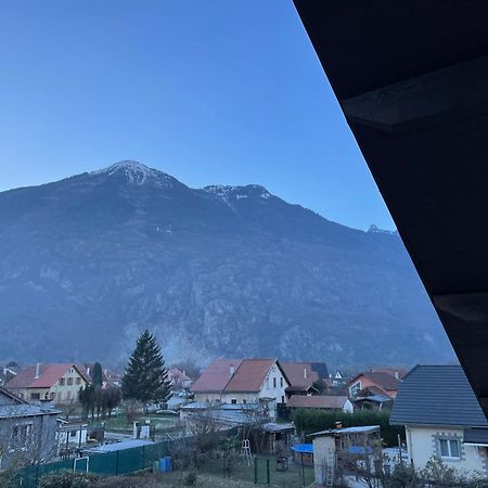 Au Pied De La Vallee Saint-Etienne-de-Cuines Kültér fotó
